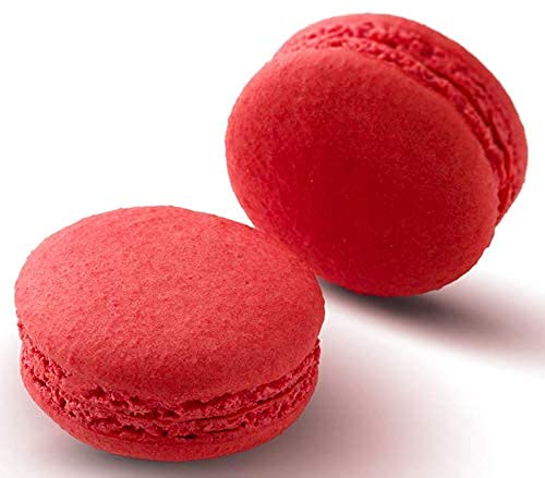 18 Berry Macarons