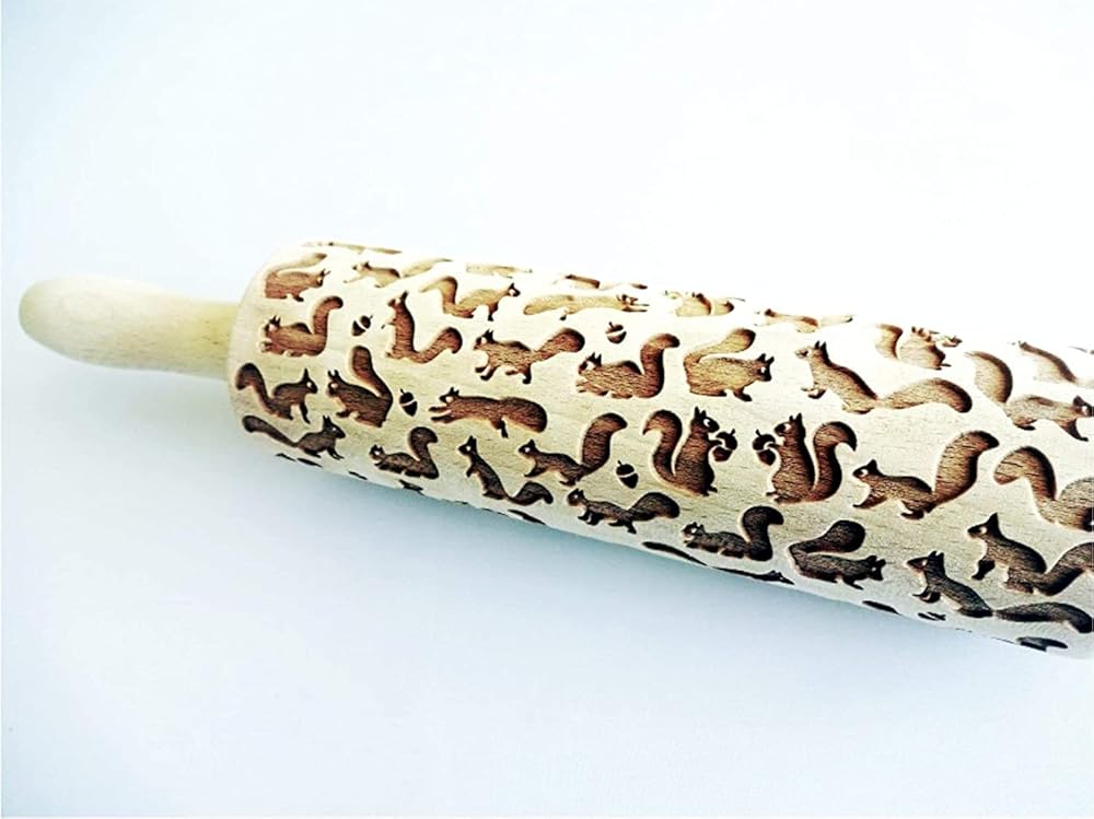 FUNNY SQUIRRELS PATTERN EMBOSSING ROLLING PIN LASER ENGRAVED ROLLING PIN WITH SQUIRRELS for EMBOSSED COOKIES