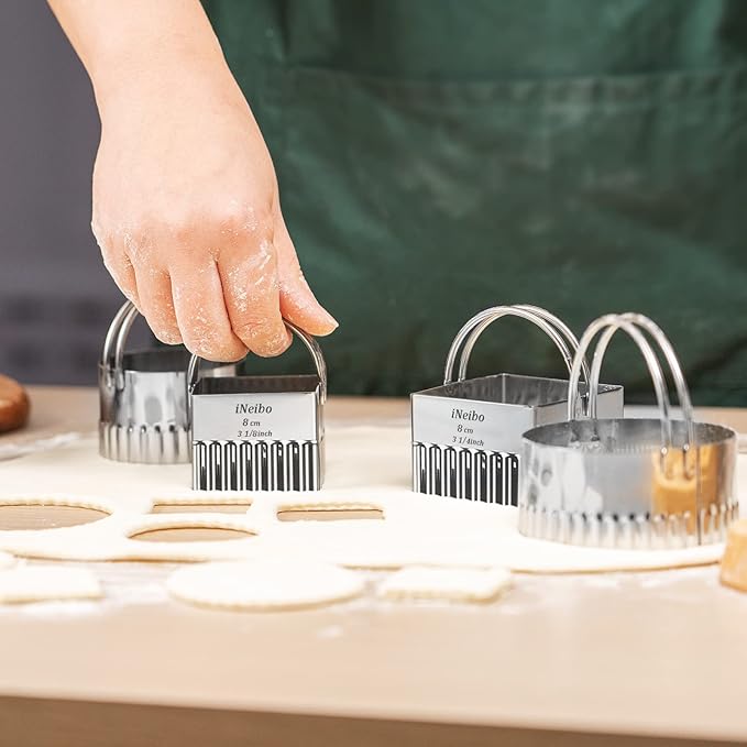 iNeibo Fluted Edge Biscuit Cutter Set - Round Circle Scone, Pastry, and Dough Cutters for Baking, Dumpling Skin, and Fondant