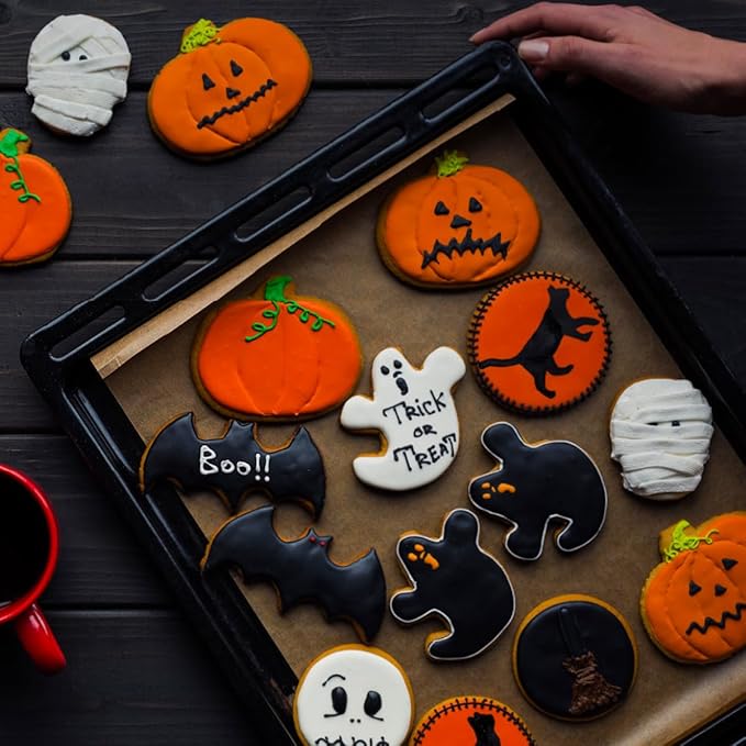 Halloween Cookie Cutters 5pcs, Cat Bat Pumpkin Magic Hat Cookie Cutter Sturdy Easy to Clean & Demold Pancake Dough Molds, Fondant Cutters for Baking Biscuit