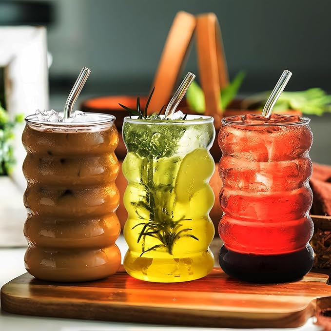 2 Pcs 20oz Drinking Glasses Set with Straws, Cute Iced Coffee Glass Cups, Iced Coffee Tumblers, Thick Drinking Jars for Smoothie, Boba Milk Tea, Ideal for Gift, with Straw Brush
