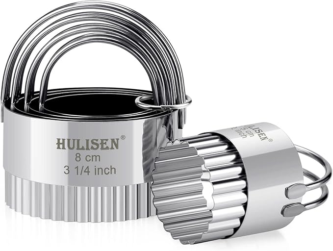 HULISEN Biscuit Cutter Set (5 Pieces/Set), Stainless Steel Round Biscuit Cutters with Handle, Wave Cookies Cutter with Fluted Edge, Professional Baking Dough Tools, Gift Package (Wave)