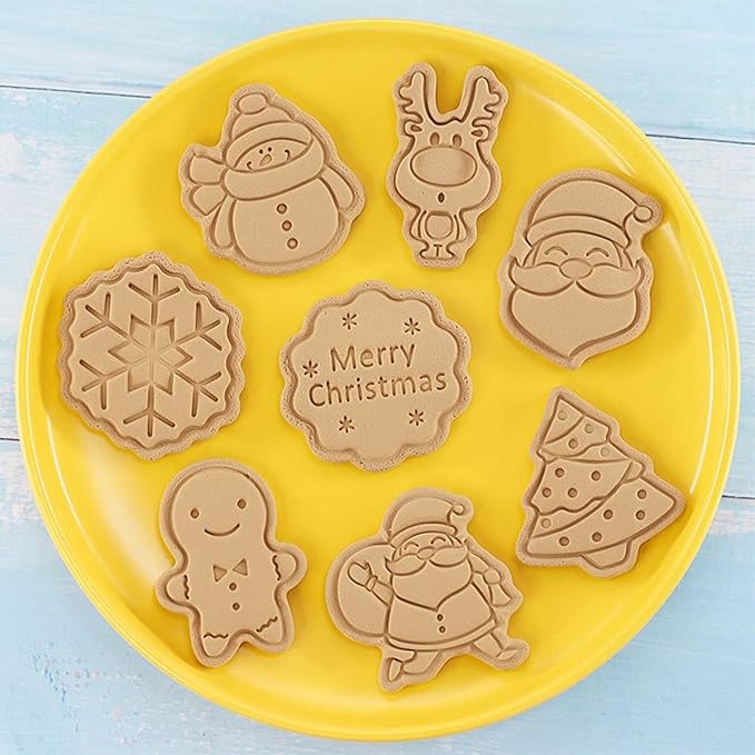 8 Piece Christmas Cookie Cutters, 3d Raised Design Gingerbread Cookie Stamps, Cookie Cutter Set suitable for Frosting Decoration, Mini Pie Molds, Apple Pie Pastry Biscuit Cutter (Christmas-C)