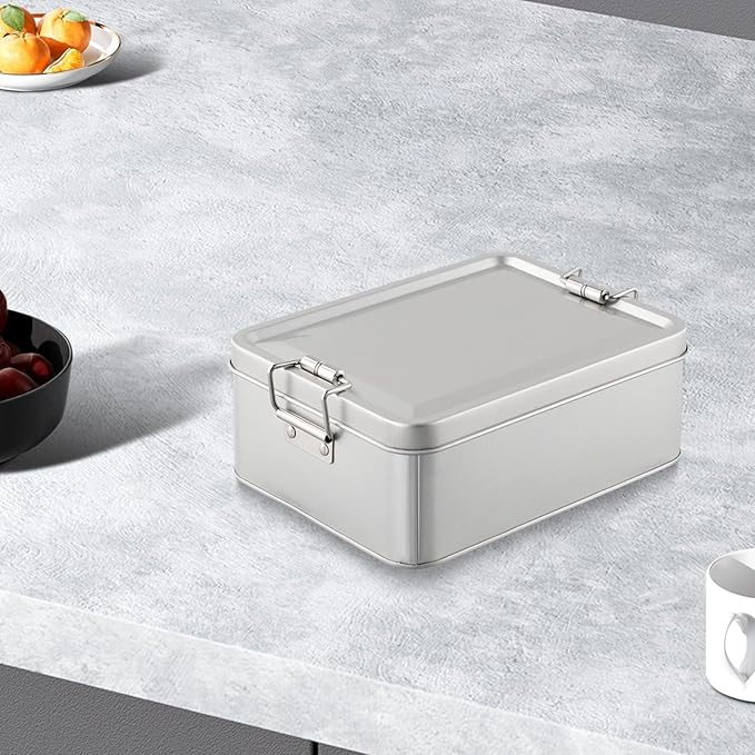 Metal Tin Box, Tinplate Metal Storage Tins Tea Container Rectangular Cookie Box With Lids For Storaging Cookies Snowflake Pastries Tea(M)