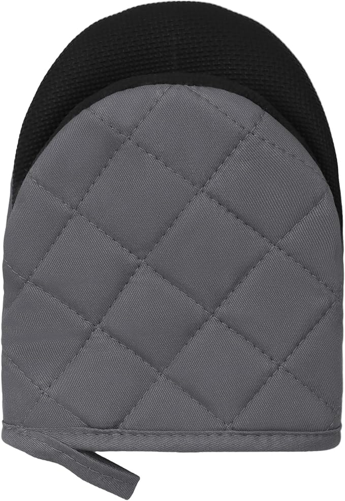 1 Pair Short Oven Mitts, Heat Resistant Silicone Kitchen Mini Oven Mitts for 500 Degrees, Non-Slip Grip Surfaces and Hanging Loop Gloves, Baking Grilling Barbecue Microwave Machine Washable
