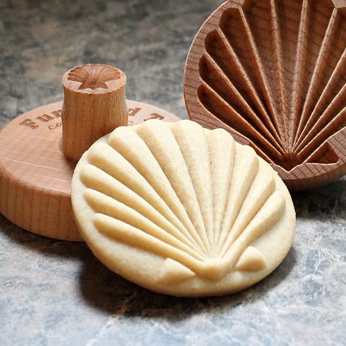Wood Cookie Stamp, 2.5 Inch (Scallop Shell CS-040)