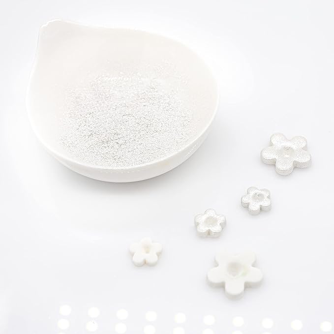 Bakerpan Pearl Luster Dust Edible, Intense White Edible Glitter for Cocktails, 4 Grams Edible Glitter for Cake Decorating, Cookies, Chocolates and Candies, Drinks (Made in USA)