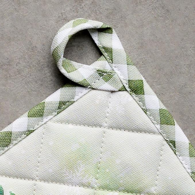 Maison d' Hermine Pot Holders 100% Cotton Heat Resistant Potholders 8" x 8" Hot Pads with Loop BBQ, Cooking, Baking, Grilling, Kitchen, Handling Hot Pans (Pack of 1, Winter Mornings)