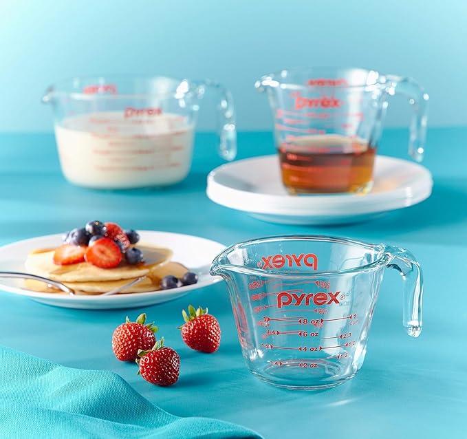 Pyrex Essentials (3-Pack) Glass Measuring Cups Set, (1, 2 & 4 Cup) Measuring Cups For Prepping, Baking and Cooking, Preheated Oven, Dishwasher, Freezer, and Microwave Safe