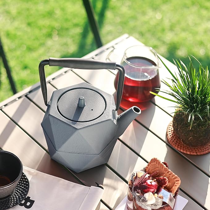 Cast Iron Teapot, 35oz Tea Kettle Stovetop Safe with Infuser for Tea Coffee, Japanese Minimalist Diamond Pattern Tea Pot with Enameled Interior, 1000ml Grey
