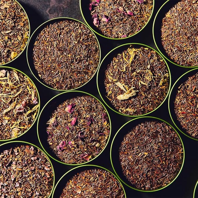 Palais des Thés - N°25 Green Tea - Holiday Blend with Citrus, Rose, Almond, and Spices - 3.5oz Loose Leaf Metal Gift Tin, Serves 20-25 Cups