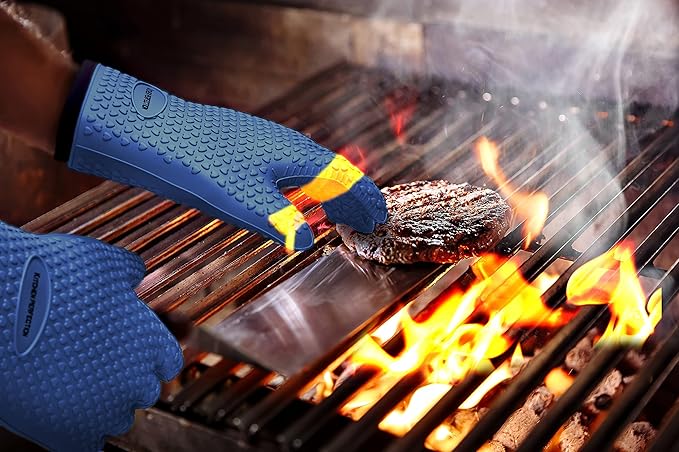 KITCHEN PERFECTION Silicone Smoker Oven Gloves -Extreme Heat Resistant BBQ Gloves -Handle Hot Food Right on Your Smoker Grill Fryer Pit|Waterproof Oven Mitts Grill Gloves |Superior Value Set+3 Bonuses