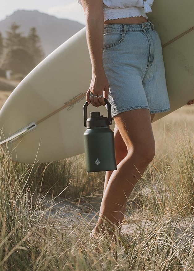 BJPKPK 64 oz Insulated Water Bottle, Dishwasher Safe Half Gallon Water Bottle with Ergonomic Handle, BPA Free Leak Proof Water Jug for Sports, Metal Thermos with Anti-slip Bottom, Black