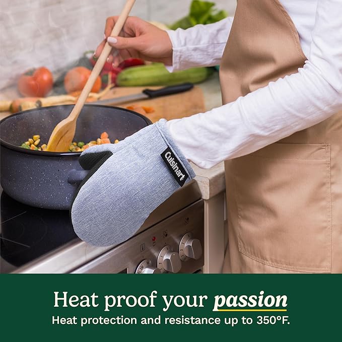 Cuisinart Mini Oven Mitts – 5.5” x 7” Heat-Resistant Kitchen Mitts for Oven with Non-Slip Neoprene Palm, Cotton Filling, and Fabric Loop – Durable Oven Mitt Set for Cooking & Baking (Light Blue)