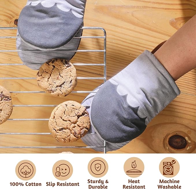 Folkulture Mini Oven Mitts Heat Resistant | (5.75x9) Set of 2 Short Grey Oven Mitts with Hanging Loop | 100% Cotton Oven Gloves or Kitchen Mittens | Small Oven Mitt Set, Grey Scallop Oven Mits