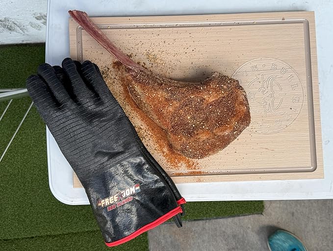Freedom BBQ Gloves 932°F Heat Rated Magnetic EZ On Off Safety Clips Waterproof for Grills Smokers Fryers Ovens (18")