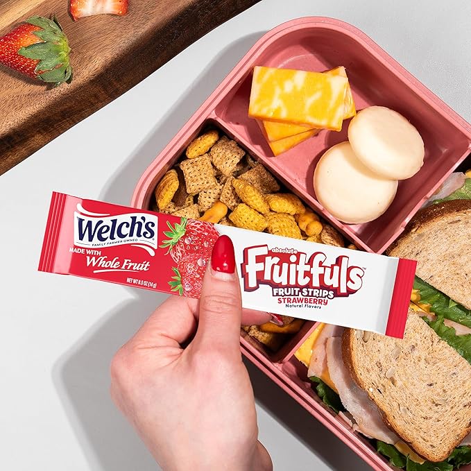 Welch's Absolute Fruitfuls Fruit Strips, Tasty Dried Fruit Snacks for School Lunches, Berry Medley,Mango Peach, Strawberry 0.5oz (Pack of 50)