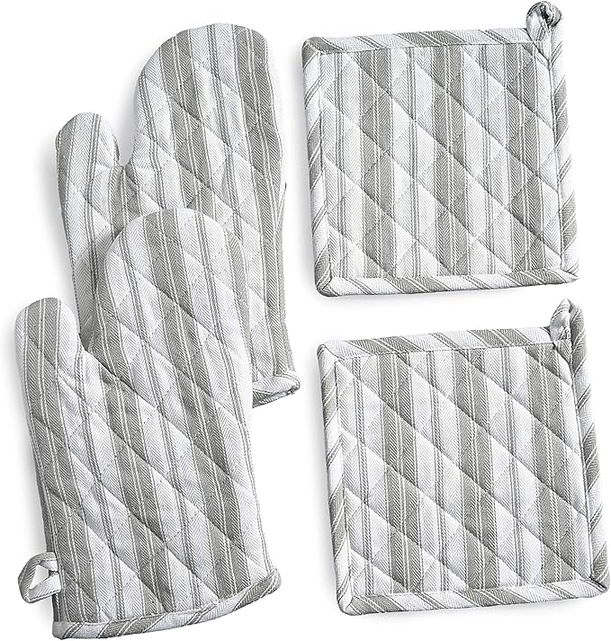 Oven Mitts & Potholder Set - Durable Heat Resistant Gloves - Thick Mittens for Kitchen - Suitable for Cooking, Baking, Grilling – BBQ - 2 Oven Mitts & 2 Potholders – Light Grey Stripes - Casa De Lan