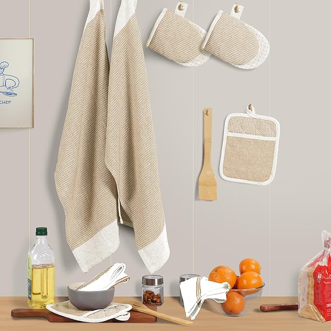 Casa Platino Pot Holders and Oven Mitts, 8-Piece – 500°F Heat Resistant Mini Oven Mitts with Silicone Grip, Potholders for Kitchens, 2 Kitchen Towels & 2 Dish Cloths – Non-Slip & Durable – Beige